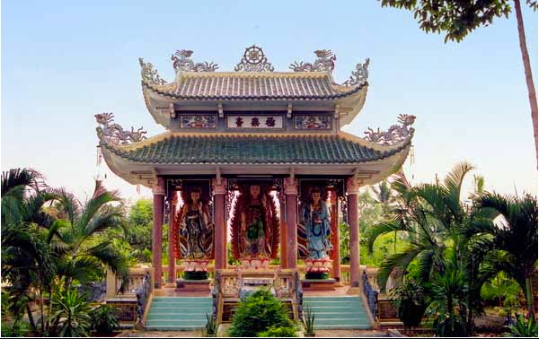 Điện thờ Di Đà Tam Tôn năm 1997