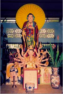 Tượng đức Phật A Di Đà và Bồ tát Chuẩn Đề