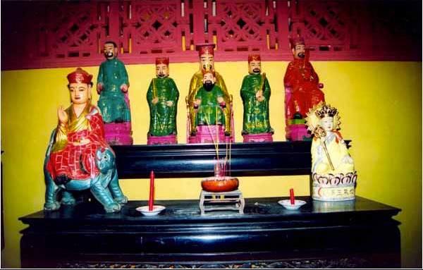 Bàn thờ Bồ tát Địa Tạng và Minh Vương