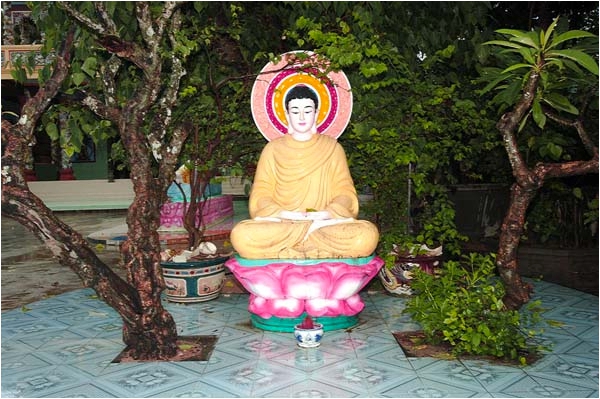 Tượng Phật tu khổ hạnh